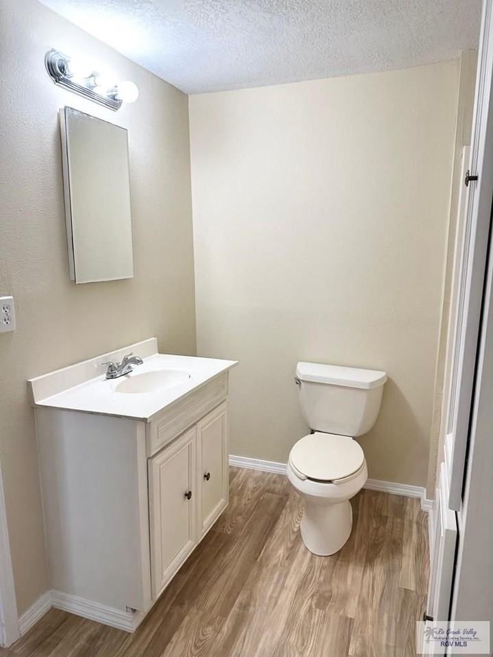 1646 Arthur St - Photo 7 of 20