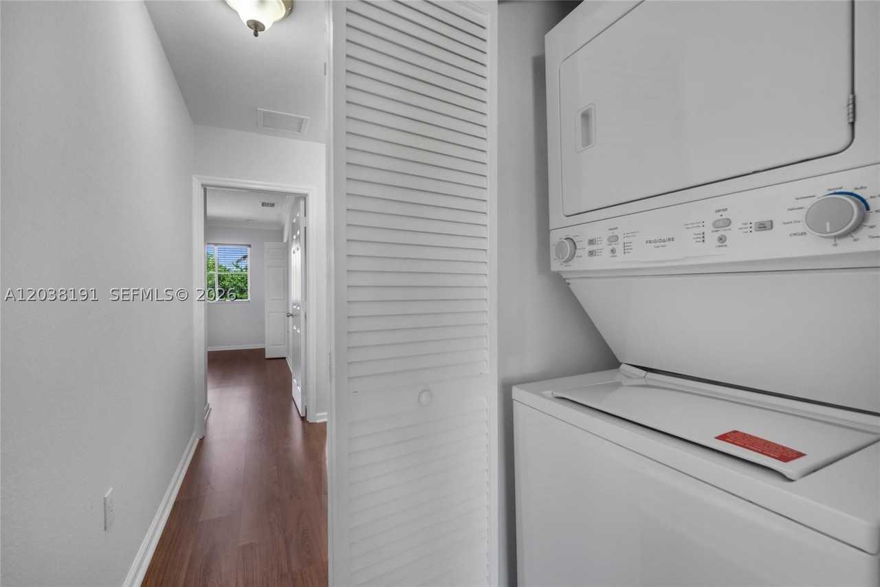 17359 Nw 7th Ave #1505 - Photo 7 of 28