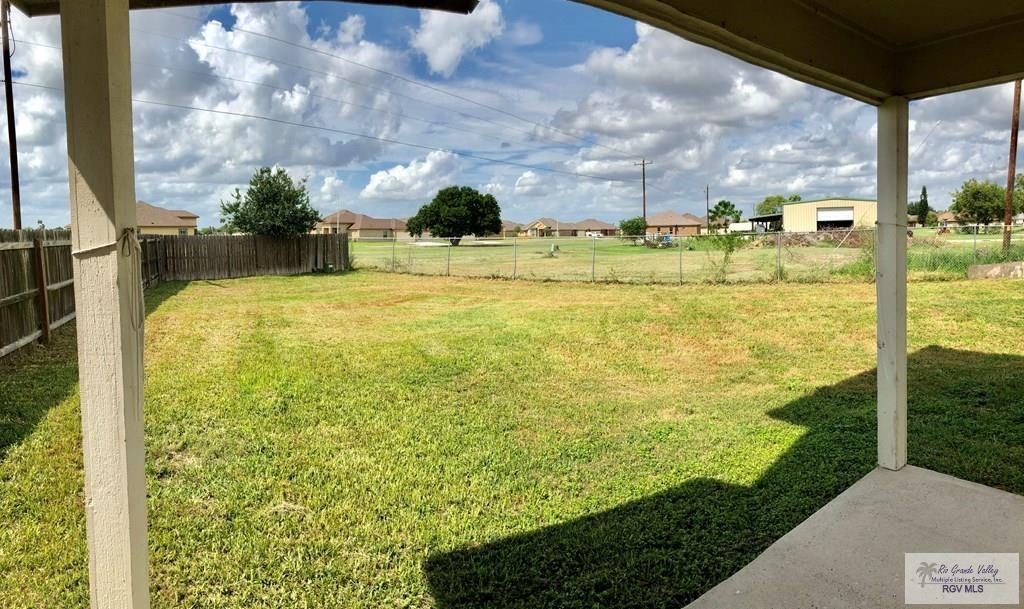 16311 Sunrise Blvd Apt B - Photo 4 of 12