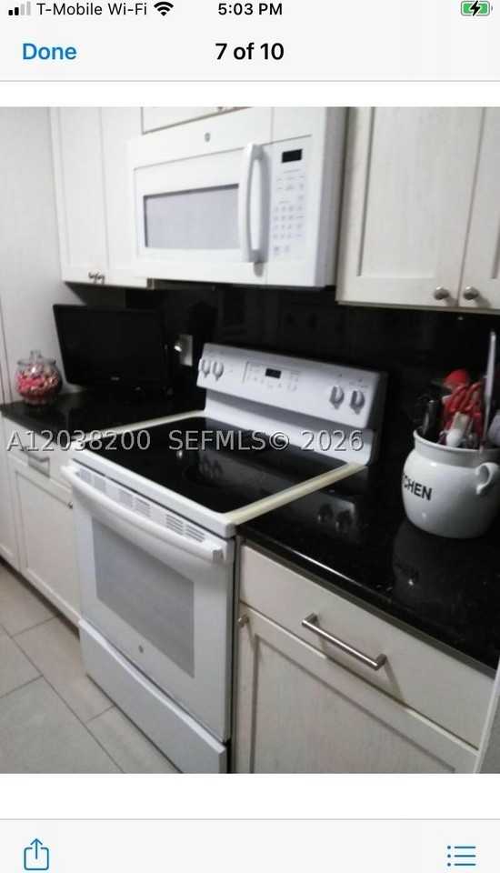 5420 Nw 11th St #205 - Photo 2 of 8