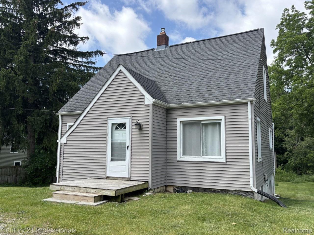 2875 Marlington Rd - Photo 2 of 27