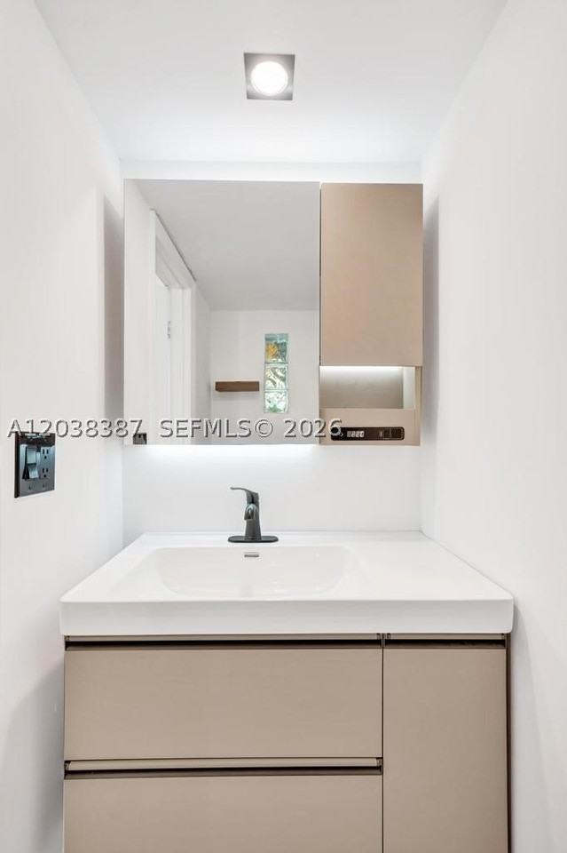 2129 Ne 123rd St #0 - Photo 7 of 19