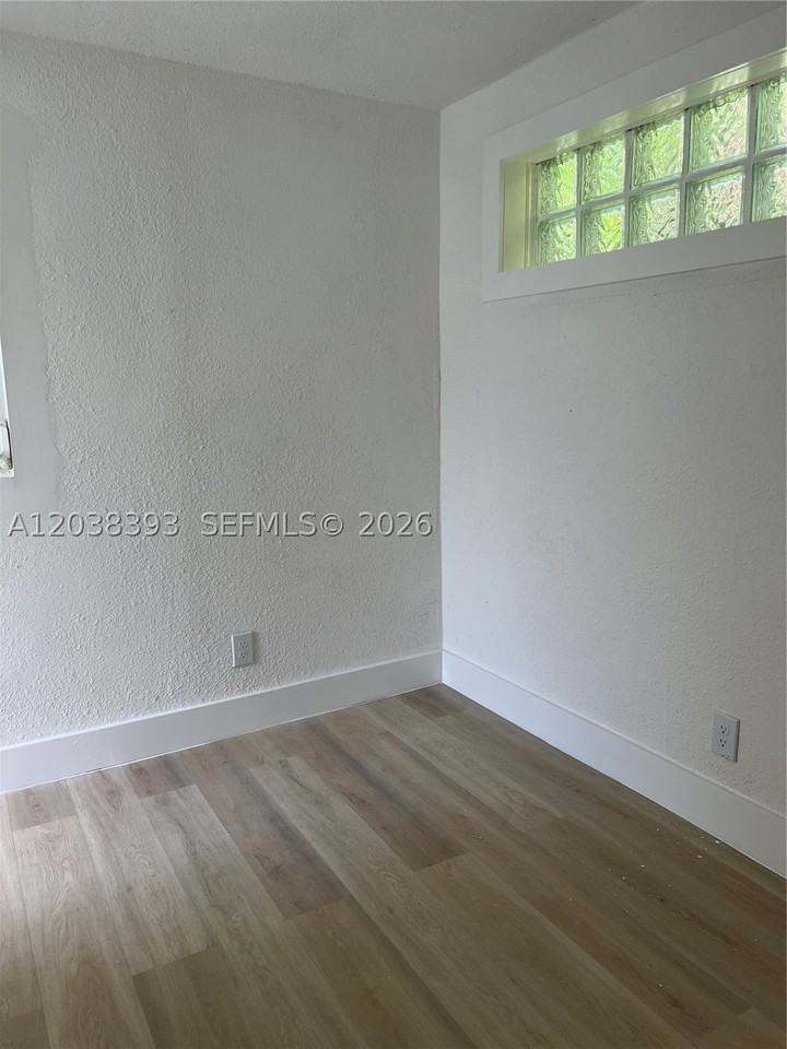 16601 Sw 83rd Ct #3 - Photo 3 of 9