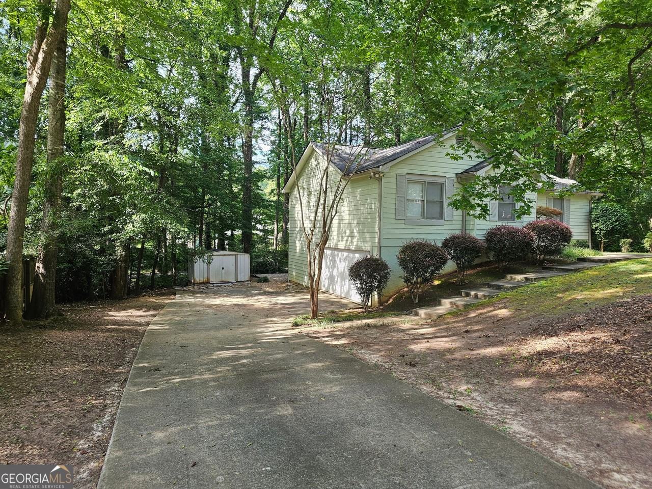344 Summer Pl - Photo 3 of 27