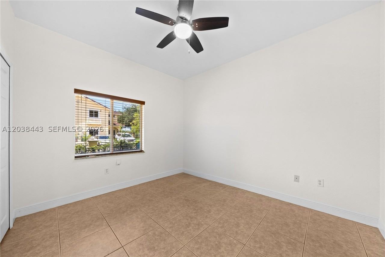 7362 Nw 179th Ter #7362 - Photo 7 of 27