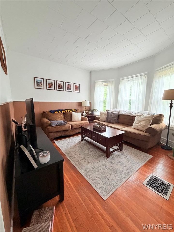 579 W Delavan Ave - Photo 2 of 14