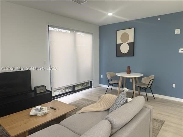 2201 Polk St #101 - Photo 5 of 18