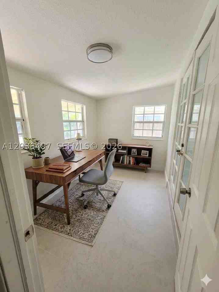 18000 Sw 175th St #18002 - Photo 6 of 11