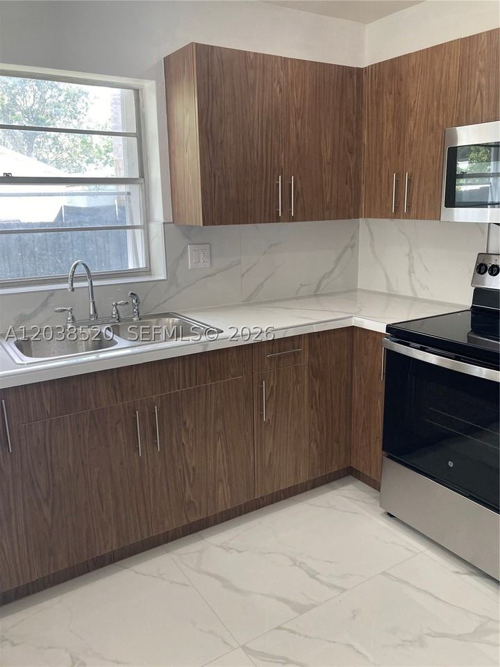 18765 Sw 100th Ave #18765 - Photo 6 of 19
