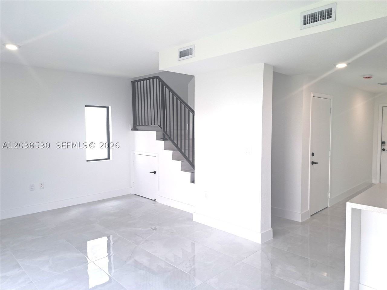 1373 Nw 1st St #1373 - Photo 7 of 40