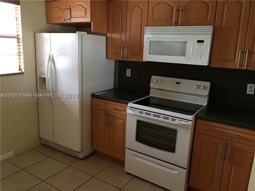 315 Nw 109th Ave #207 - Photo 7 of 18