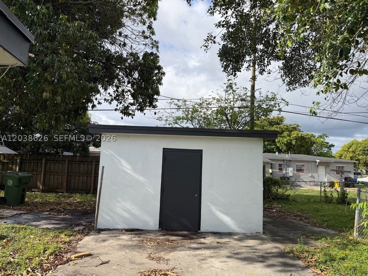1600 Nw 13th Ct #1 - Photo 3 of 12