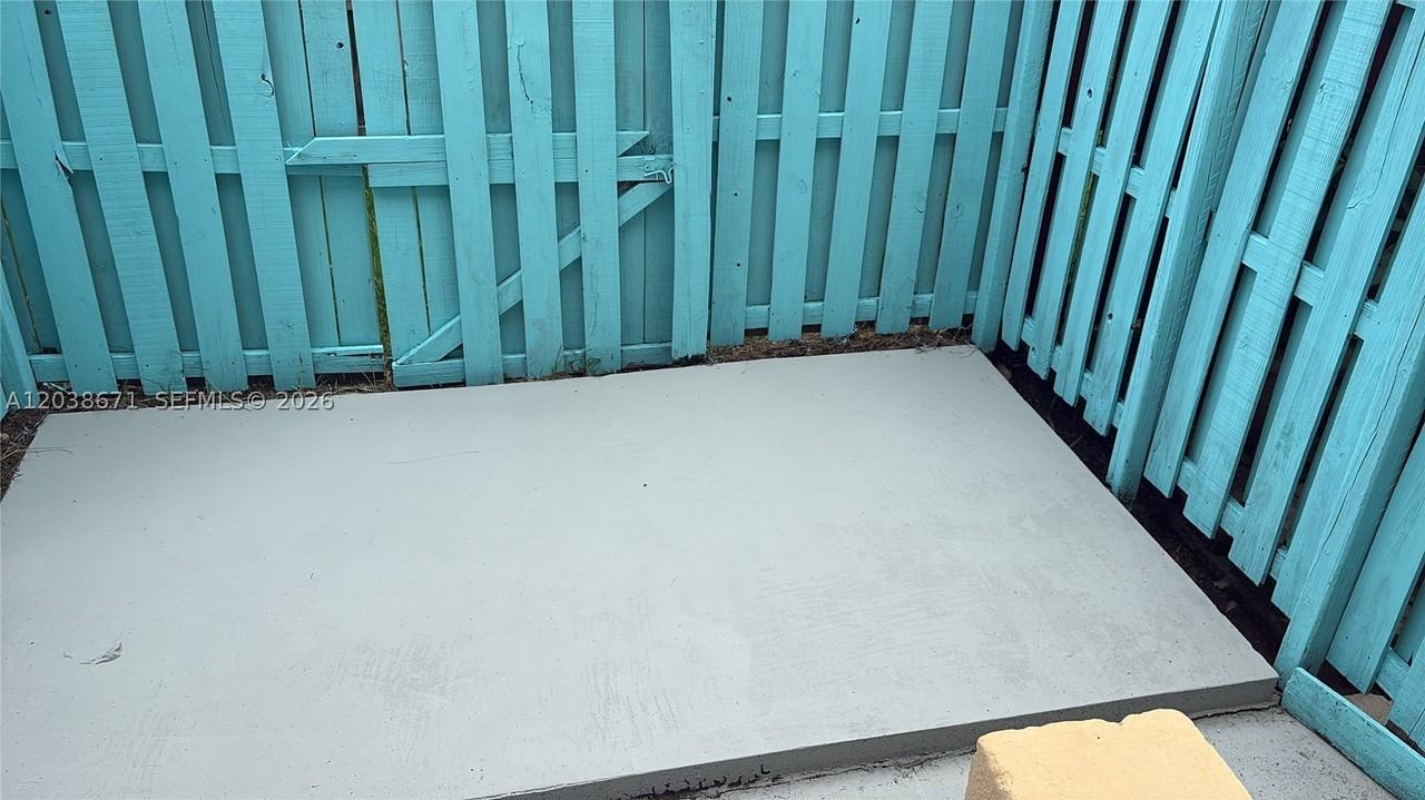 481 Nw 84th Ln #481 - Photo 5 of 18