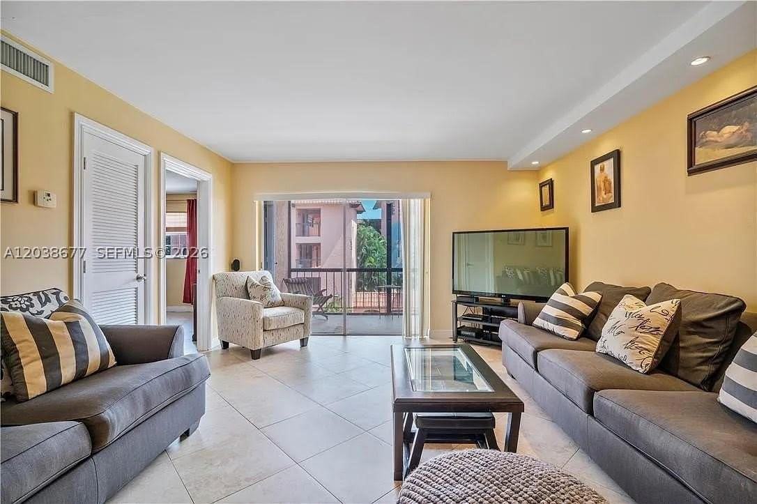 660 Tennis Club Dr #304 - Photo 3 of 12