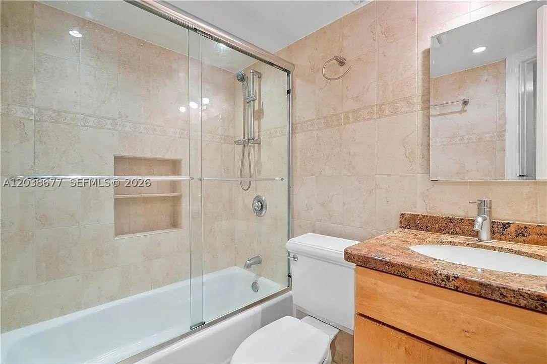 660 Tennis Club Dr #304 - Photo 7 of 12