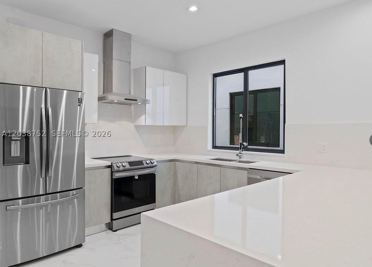 3374 Perry Frow Dr #B - Photo 3 of 22