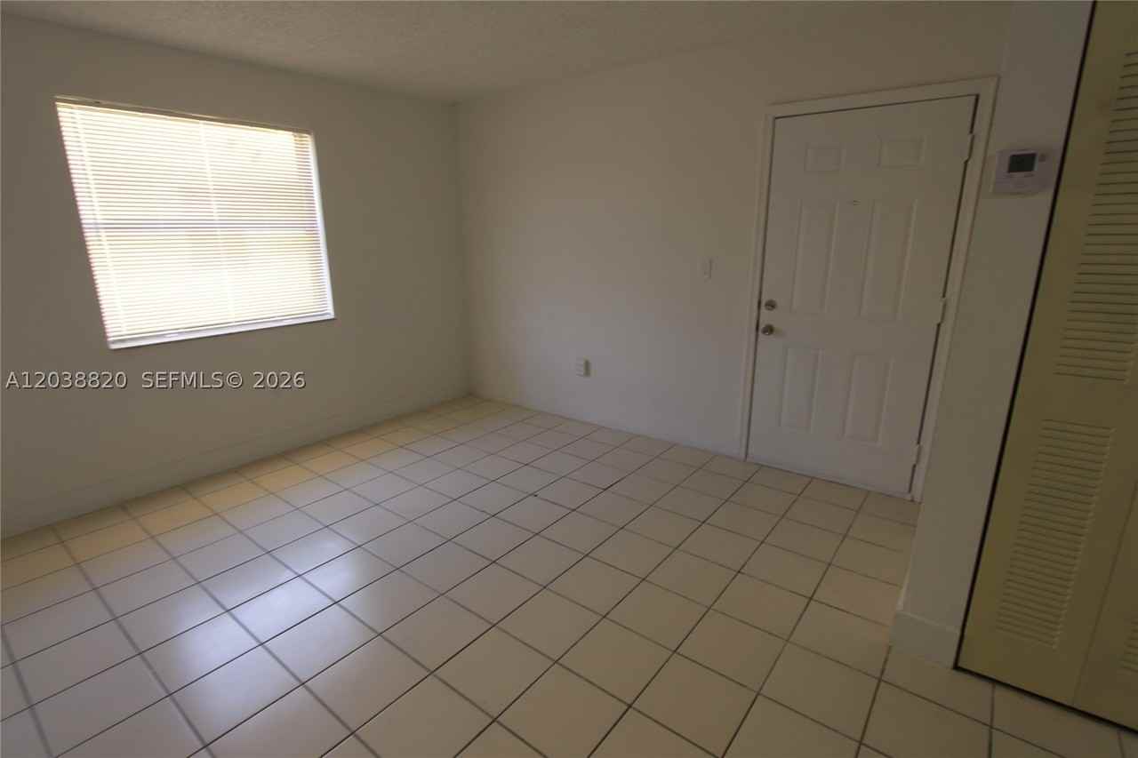 650 Nw 114th Ave #202 - Photo 4 of 23