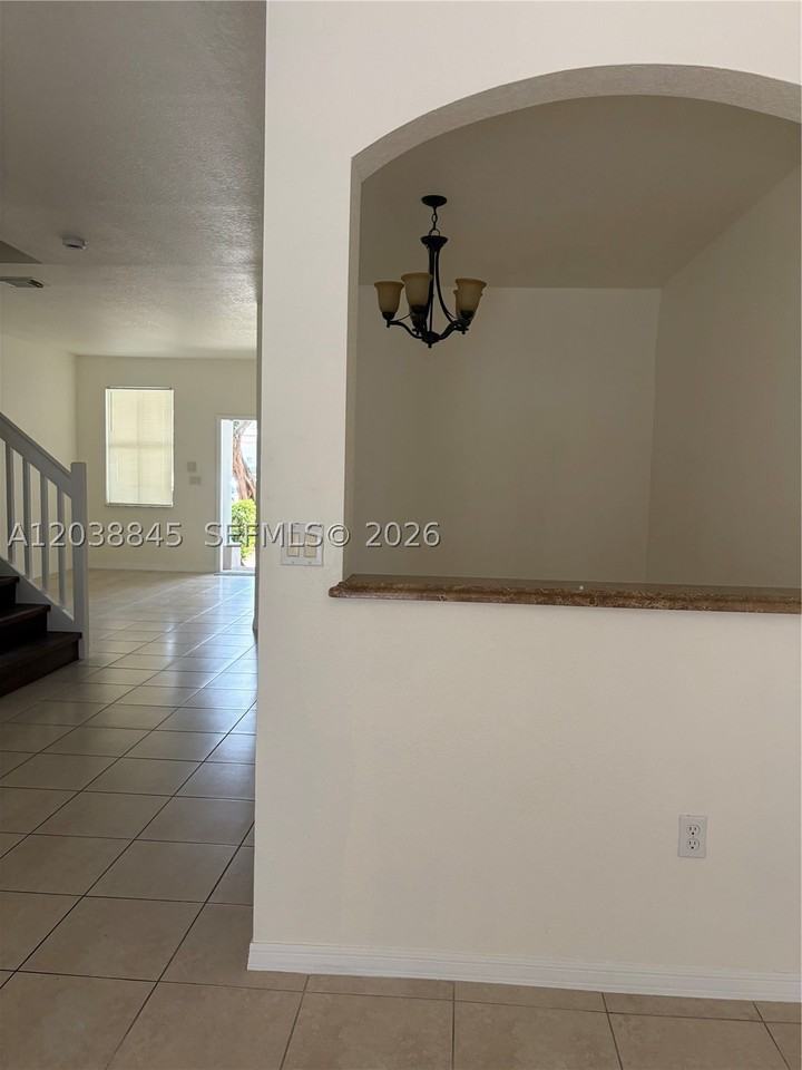 12393 Sw 124th Ter - Photo 7 of 24