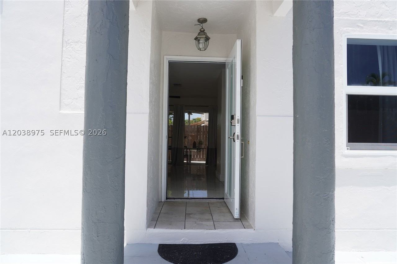 9132 Sw 148th Ct #0 - Photo 3 of 50