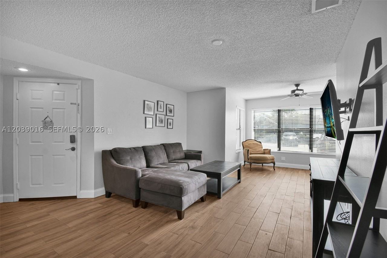 2866 S University Dr #5105 - Photo 5 of 35