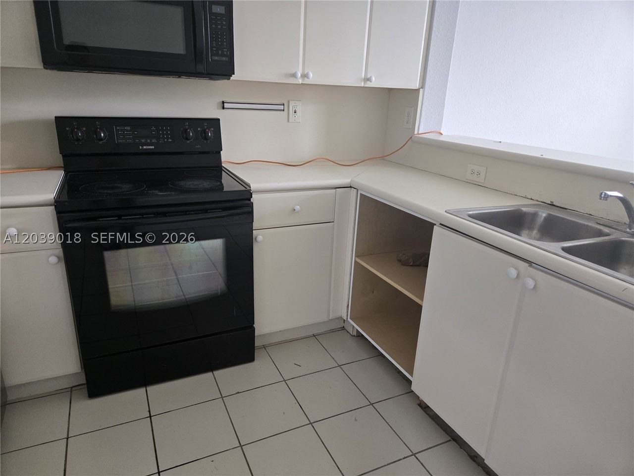 2460 Se 16th Ter #200 - Photo 7 of 11
