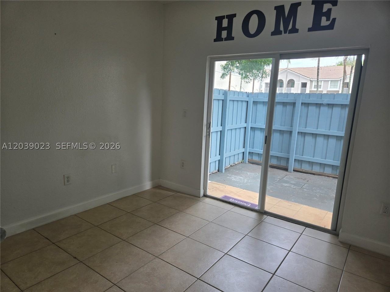 1539 Se 27th St #107 - Photo 5 of 14