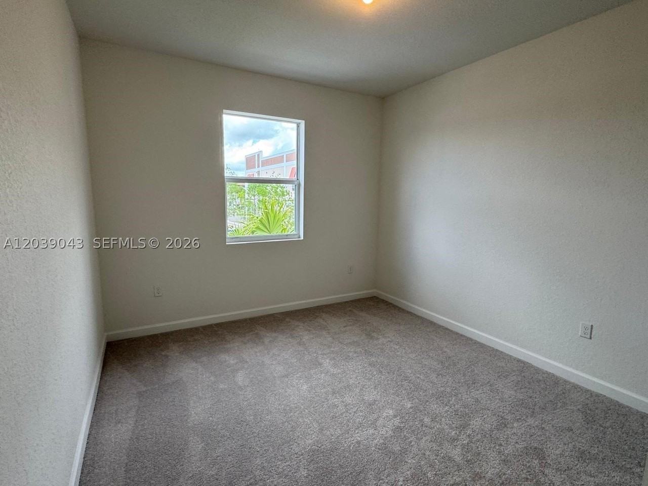 18402 Sw 2nd St - Photo 3 of 14