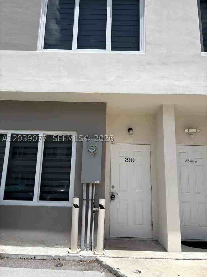 25680 Sw 143rd Path - Photo 3 of 27