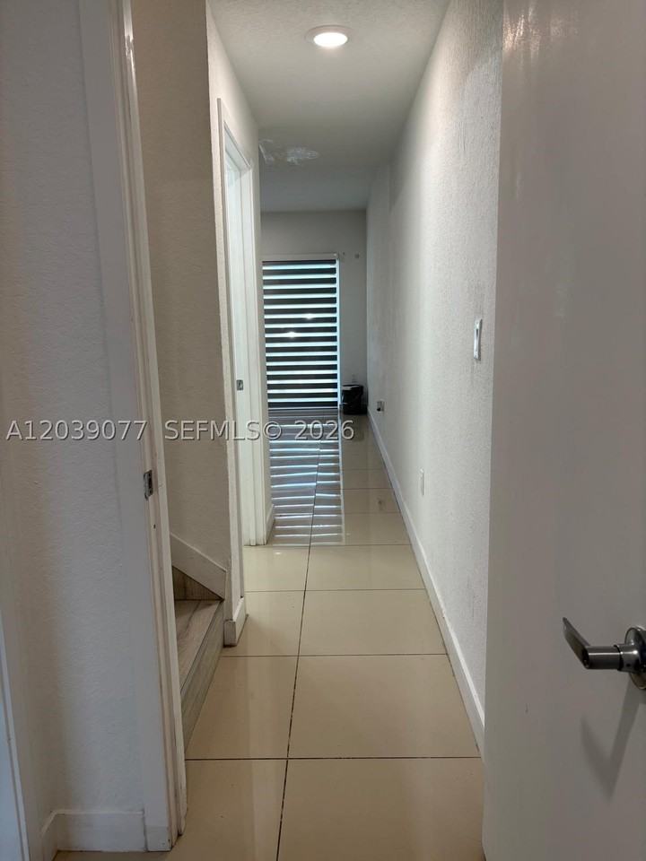 25680 Sw 143rd Path - Photo 4 of 27