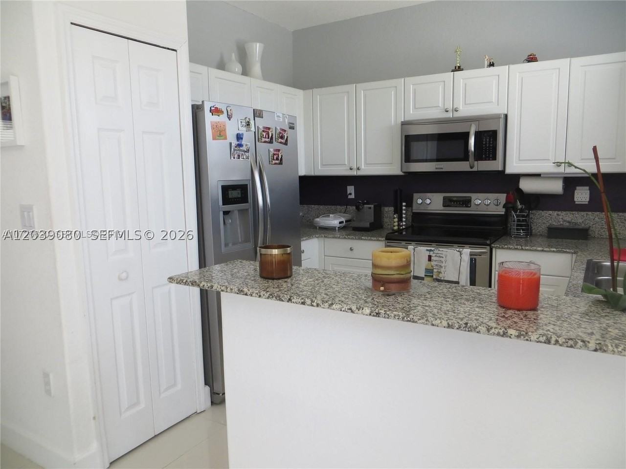 7878 Nw 110th Ave - Photo 6 of 12