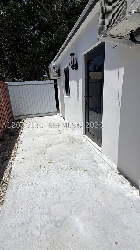 1230 Nw 135th St - Photo 6 of 6