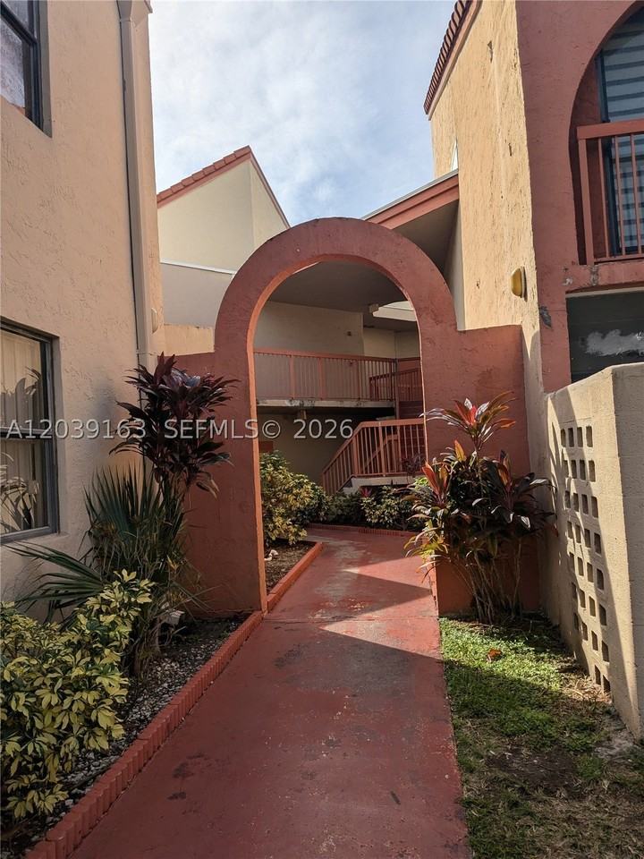 10245 Nw 9th Street Cir #210-9 - Photo 4 of 13