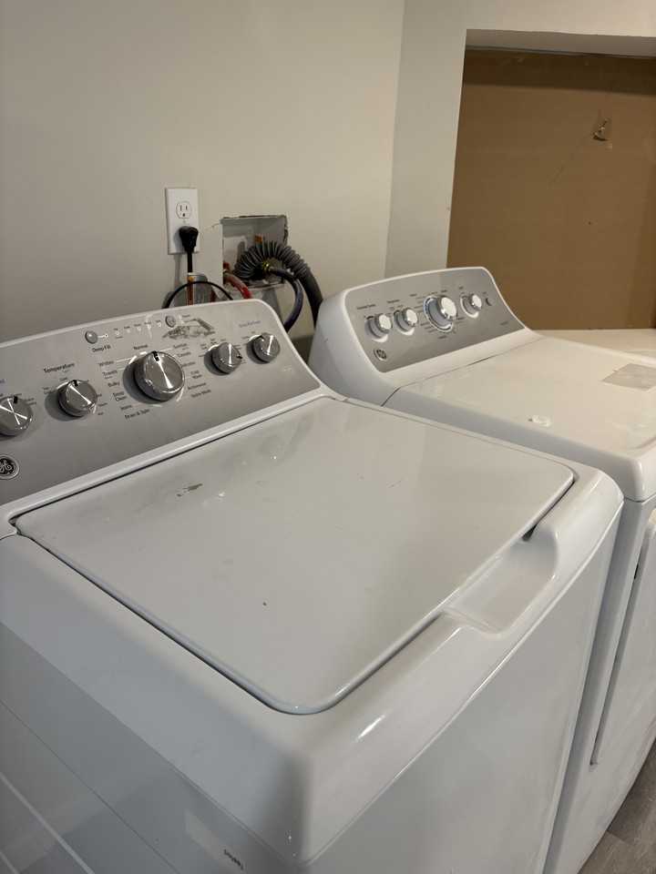 2811 E Preston St - Photo 2 of 7