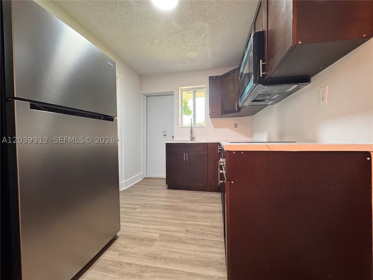 3632 Sw 87th Ave - Photo 6 of 13