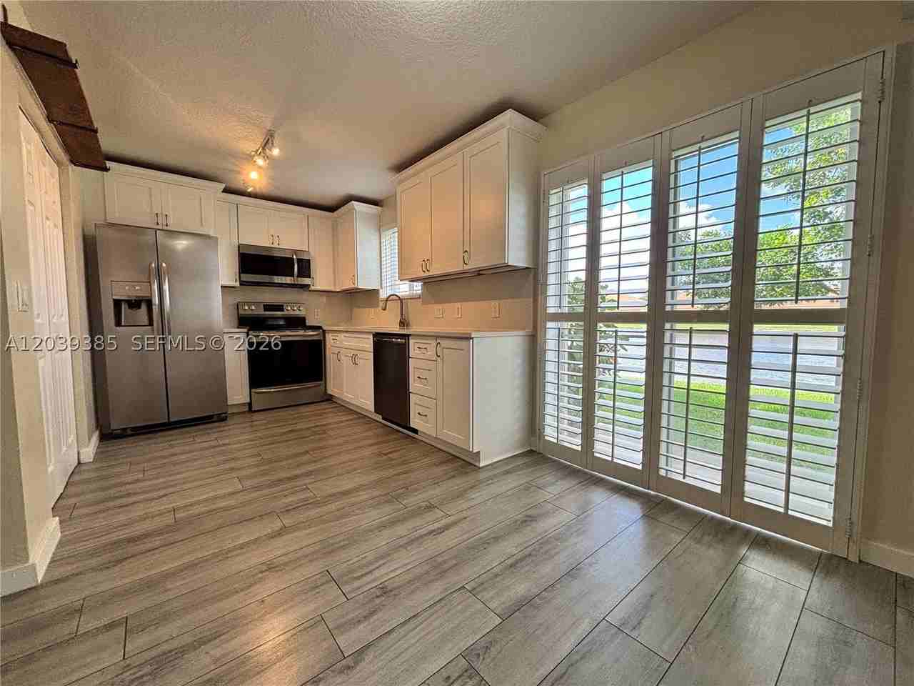 3486 Briar Bay Blvd #101 - Photo 5 of 30