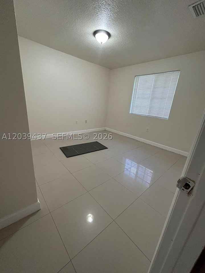 1255 Nw 55th Ter #1257 - Photo 6 of 8