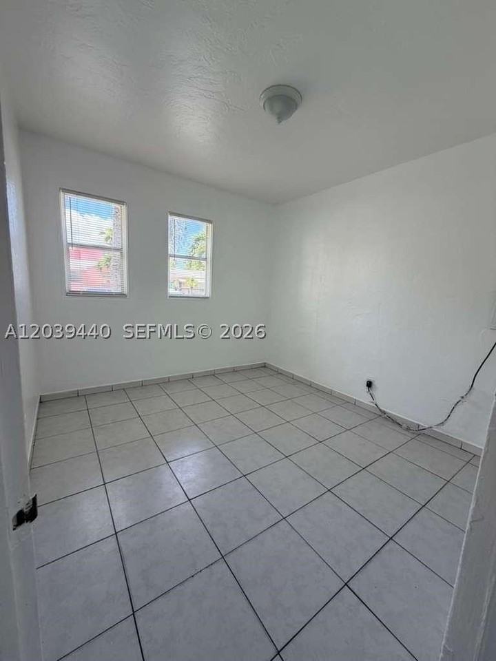 1844 Taft St #1-5 - Photo 5 of 5