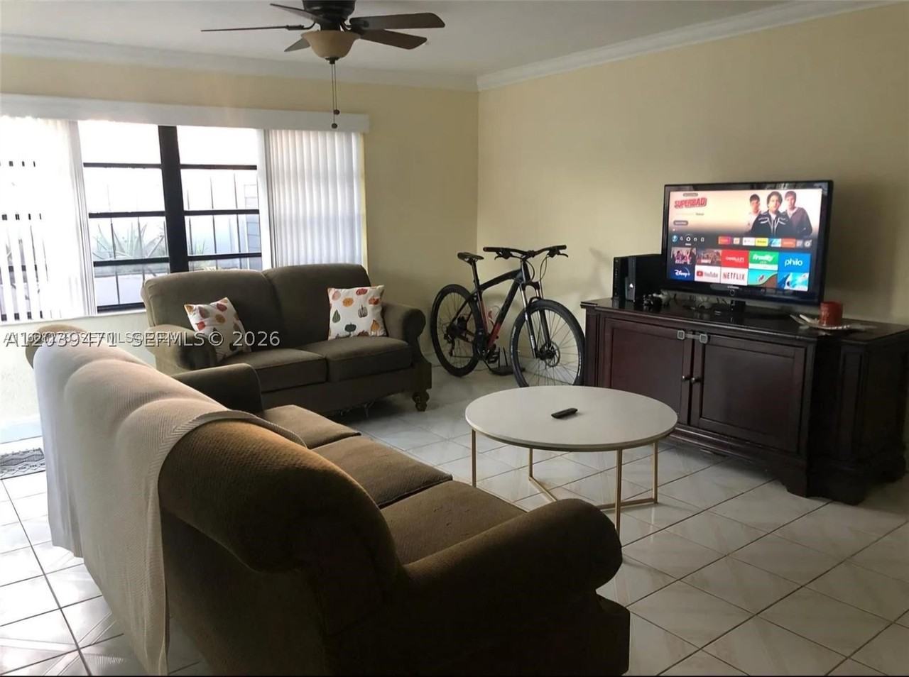 5813 Sw 140th Ave #5813 - Photo 3 of 21