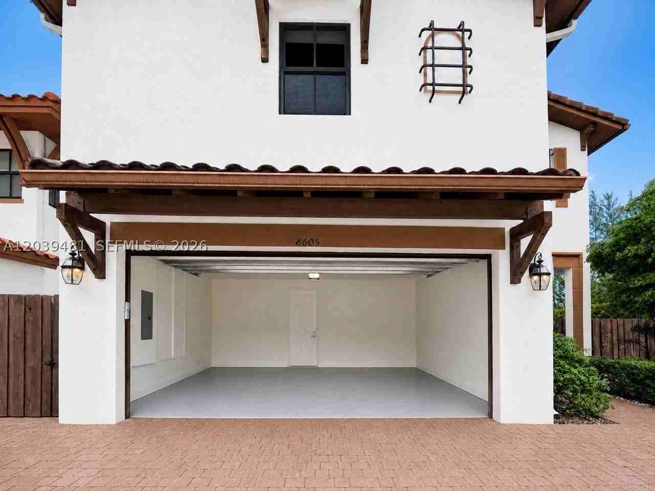 8605 Nw 102nd Ct - Photo 3 of 34