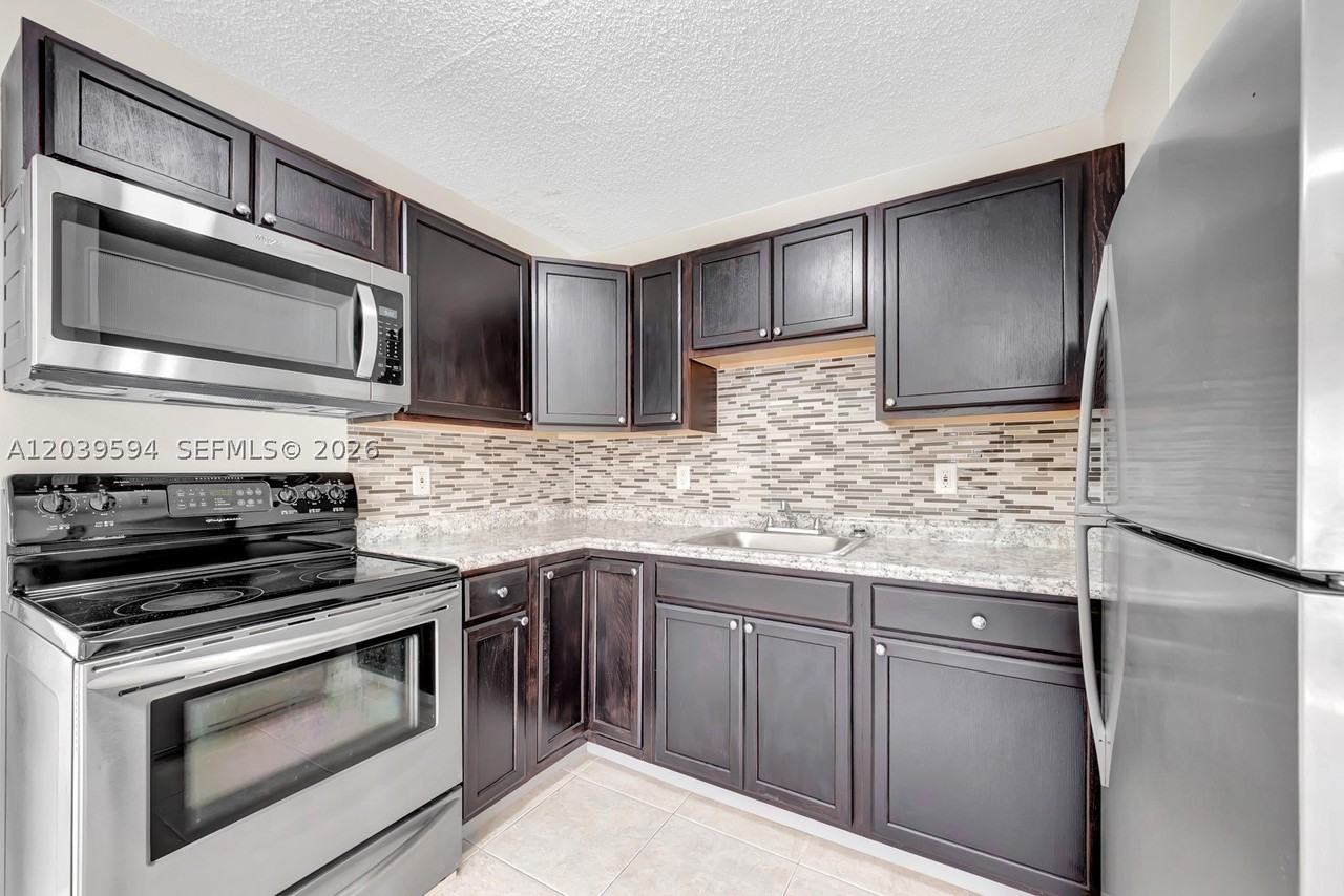 2610 Riverland Dr #A - Photo 2 of 21