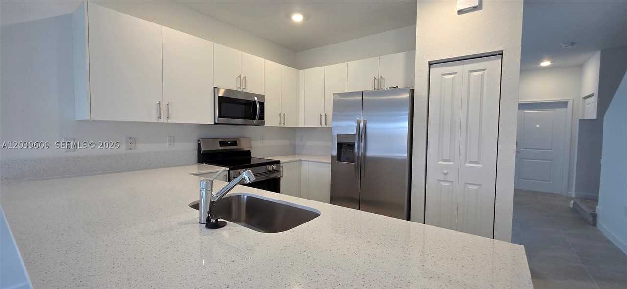 17962 Sw 357th Ter #17962 - Photo 6 of 17