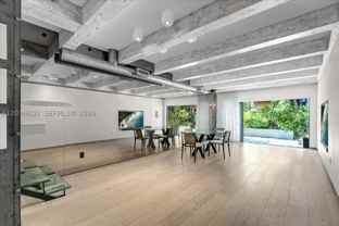 6011 N Bayshore Dr #8D - Photo 1 of 1