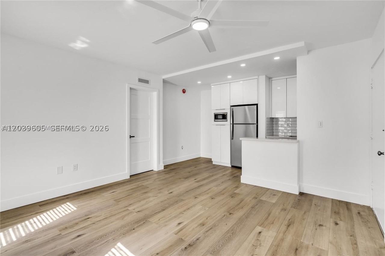5991 Sw 76th St #C2 - Photo 3 of 11