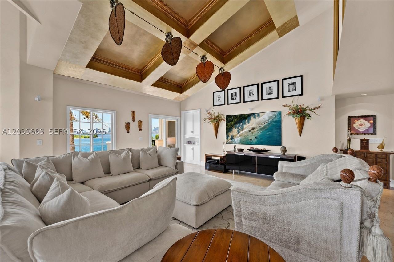 2244 Fisher Island Dr #3404 - Photo 5 of 50