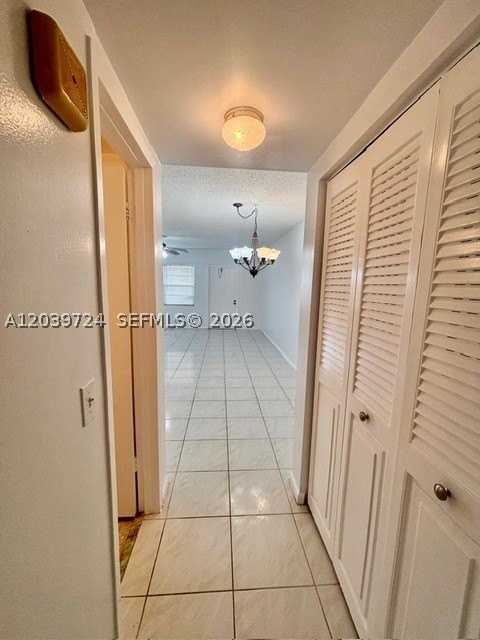 202 Mansfield E #E - Photo 5 of 12