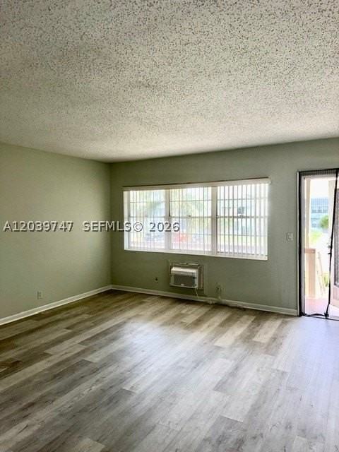 119 Salisbury E #E - Photo 2 of 6