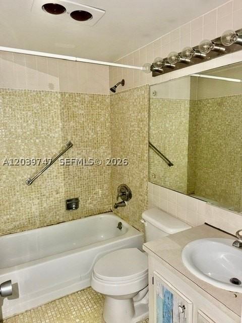 119 Salisbury E #E - Photo 4 of 6