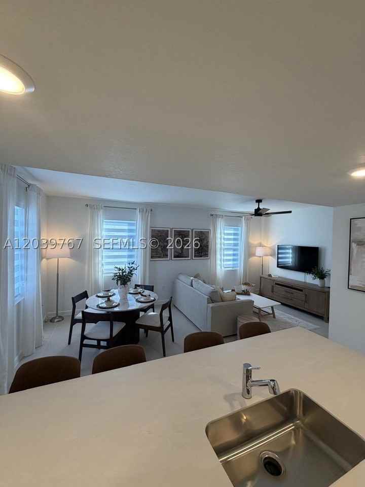 12486 Sw 248th St #1 - Photo 4 of 14