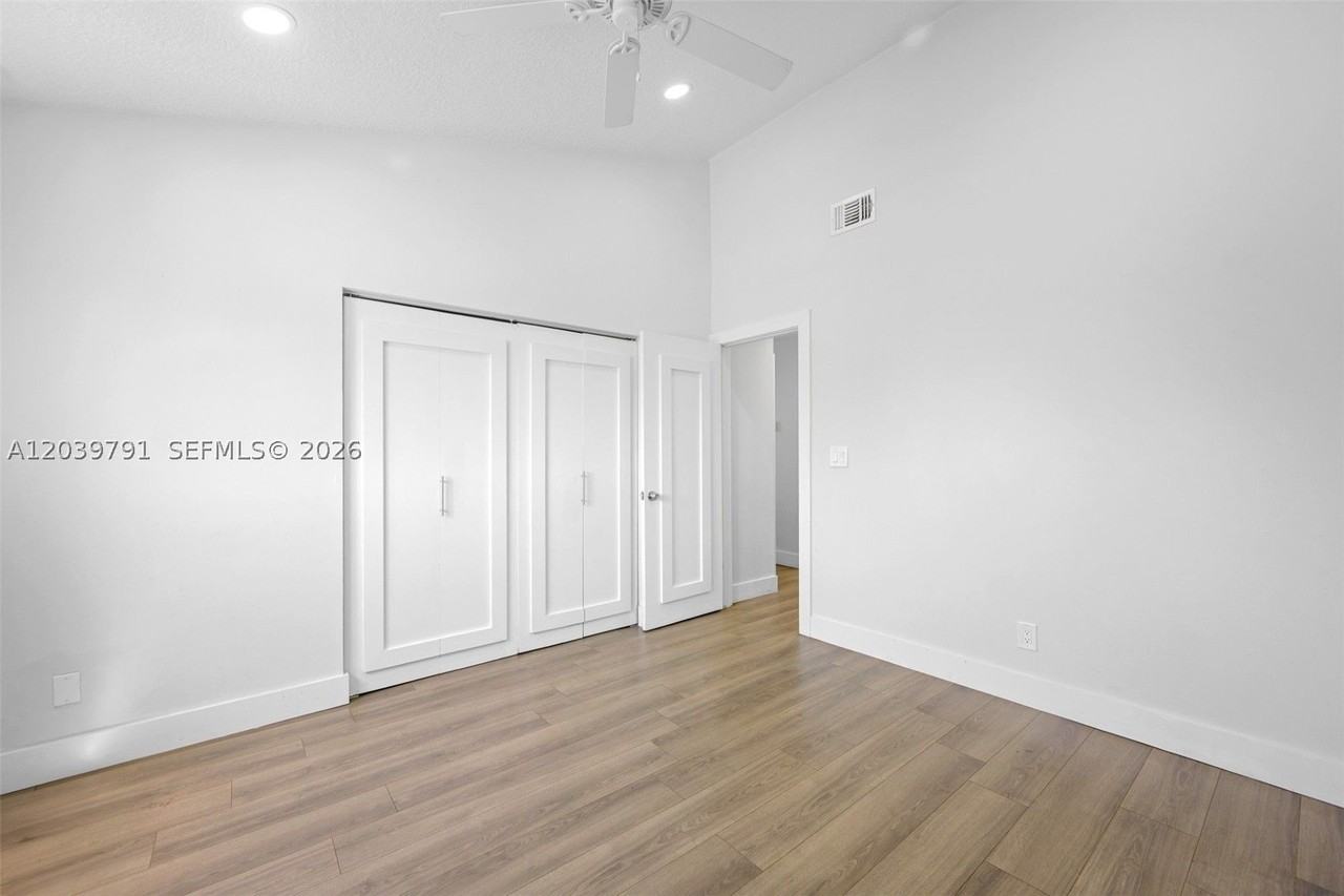 3449 Nw 44th St #108 - Photo 6 of 11
