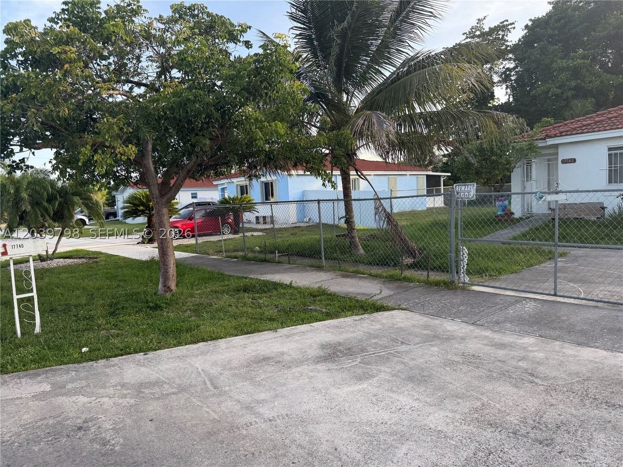17740 Sw 103rd Ave #0 - Photo 2 of 50